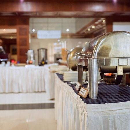 Peacock Hotel 达累斯萨拉姆 外观 照片