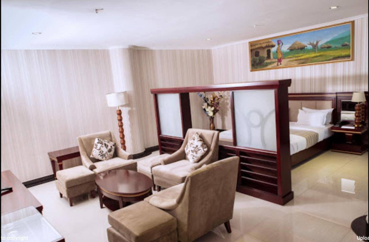 Peacock Hotel 达累斯萨拉姆 外观 照片