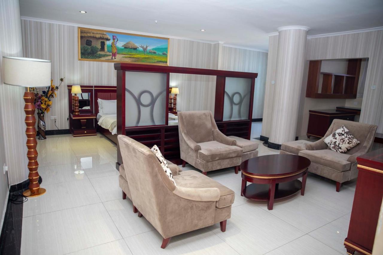 Peacock Hotel 达累斯萨拉姆 外观 照片