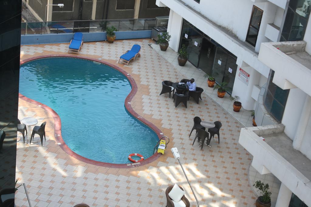 Peacock Hotel 达累斯萨拉姆 外观 照片