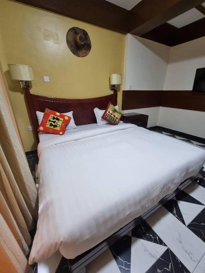 Peacock Hotel 达累斯萨拉姆 外观 照片