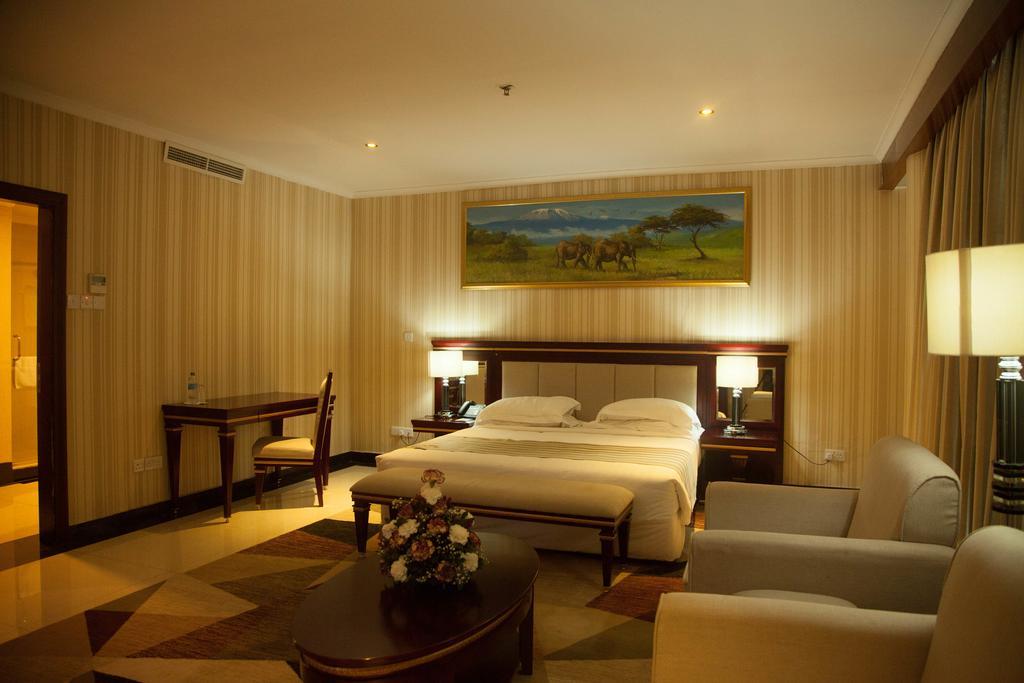 Peacock Hotel 达累斯萨拉姆 外观 照片
